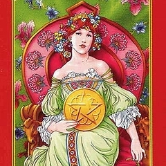 Королева Пентаклей (Дама Монет) Таро — значение и сочетания с другими картами