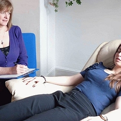 Лечение гипнозом — как это работает?