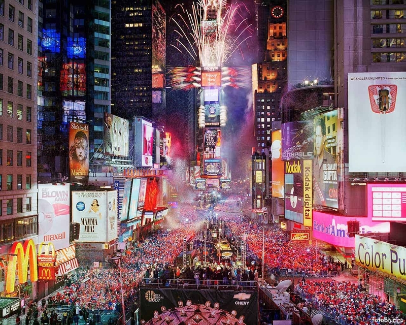 Новый год в США — красочное зрелище