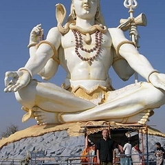 Многорукий бог Шива — самый противоречивый в индуистском пантеоне
