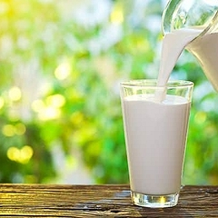 Полная банка молока: короткое и развернутое объяснение сна