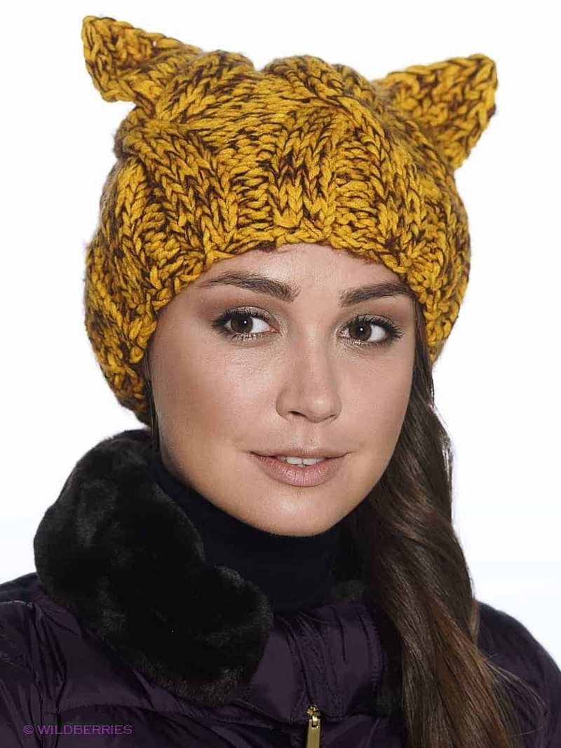 Желтая шапка